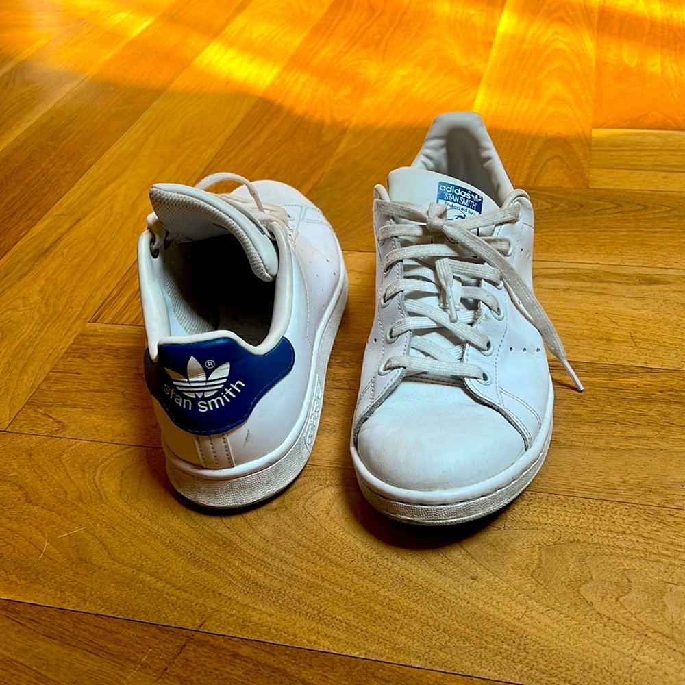 Adidas Stan Smith white & royal blue sneakers. US size 7